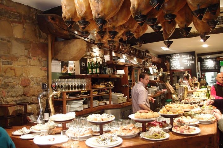 Private San Sebastián City Tour with Pintxos Introduction photo 5