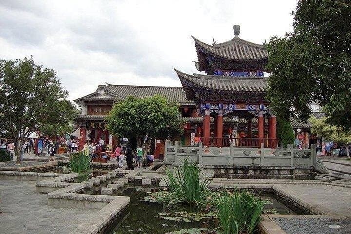 Cangshan Mountain Private Hiking Tour from Dali — Jade Belt Road & Gantong Cable Car photo 4