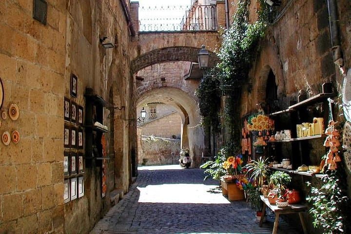 Orvieto & Civita di Bagnoregio: Full-Day Shore Excursion from Civitavecchia photo 6