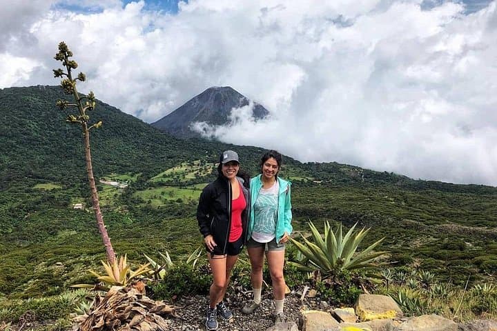 Hike Santa Ana Volcano and Lake Coatepeque — Emerald Crater and Panoramic Views photo 6