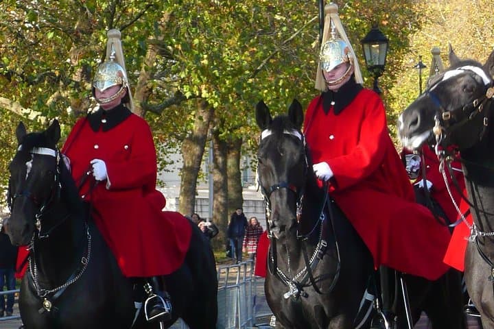 London in One Day: Small-Group Walking Tour of 30+ Iconic Sights photo 4