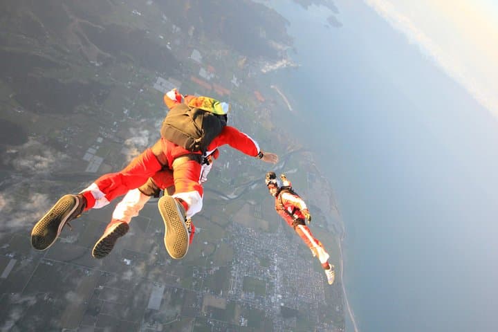 10,000ft Skydive Over Abel Tasman: Tandem Jump from Motueka photo 6