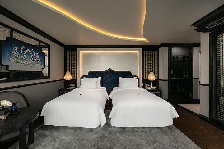 Halong Bay 3-Day Lan Ha Bay Cruise: 4-Star Overnight Experience photo 3