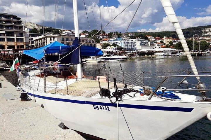 Black Sea Yacht Picnic from Balchik: Swim, Sun & Botanical-Garden Views photo 2