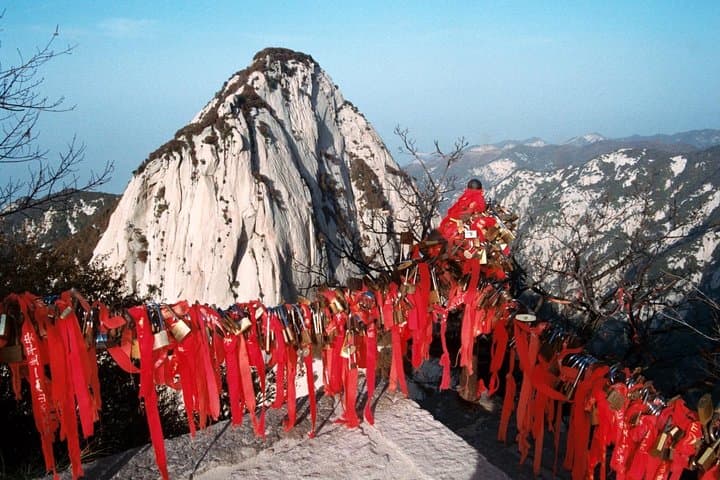 Private Mt. Huashan Hiking Tour from Xi'an — Cable Car to West Peak and Steep Ridge Hike
