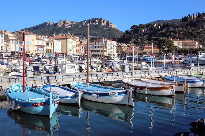 Drive, Walk & Sail: Cassis, Calanques & Cap Canaille Private Day Tour