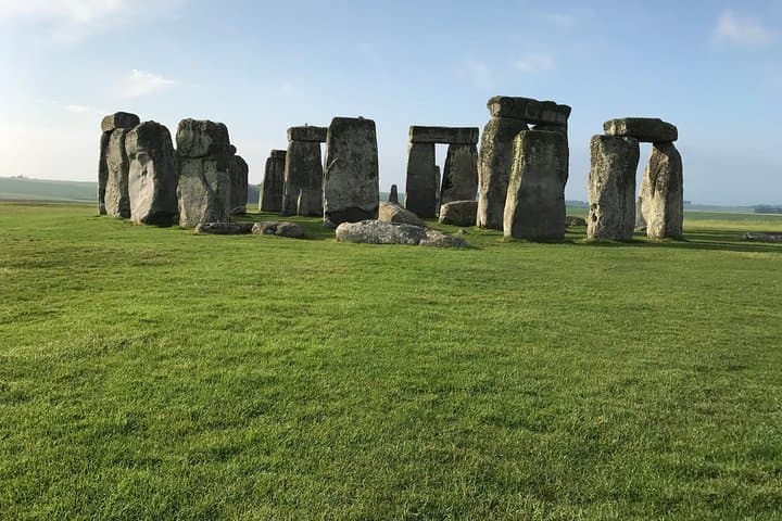 Stonehenge Private Car Tour from London — Luxury Sedan Visit to the Stones photo 3