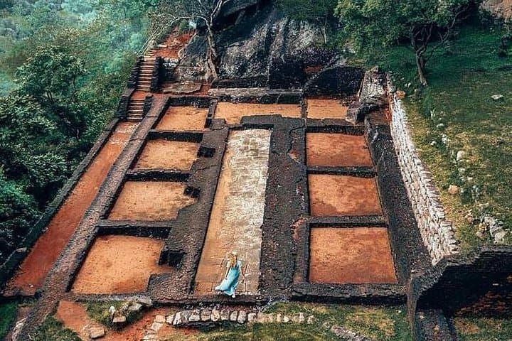Climb the Lion Rock: A Full-Day Tour to Sigiriya and Dambulla from Colombo photo 3