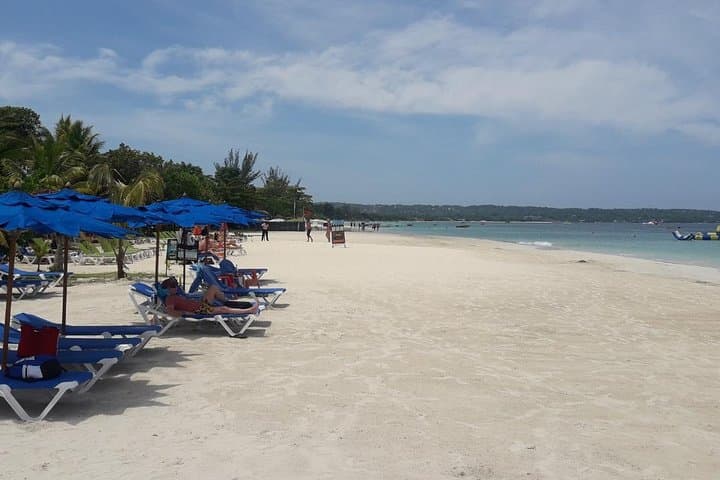 Discover Paradise: Seven Mile Beach Escape from Montego Bay photo 3