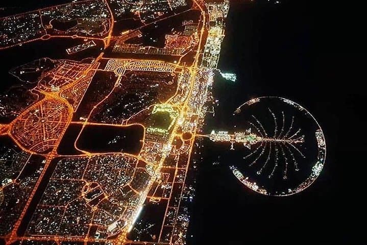 Dubai by Night: Private City Tour and Dubai Fountain Light Show photo 3