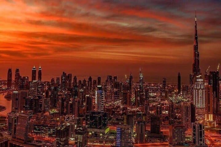 Dubai by Night: Private City Tour and Dubai Fountain Light Show photo 2