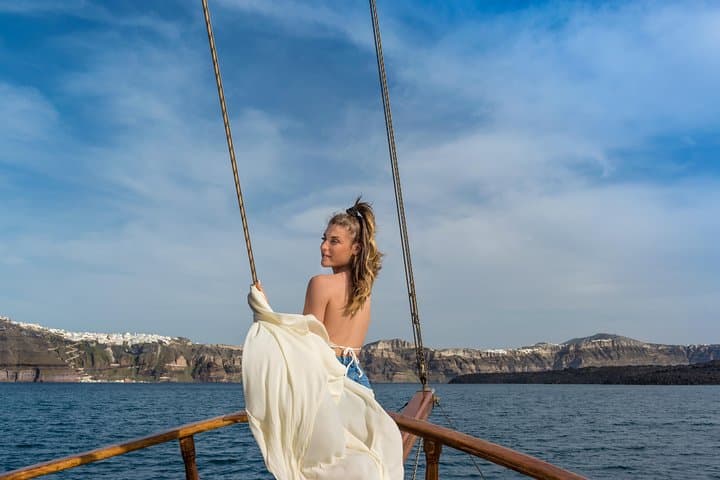 Santorini Full-Day Caldera Boat Tour: Volcano Hike, Hot Springs & Oia Sunset photo 3