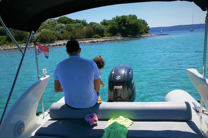 Blue Lagoon & Trogir Day Cruise from Split — Swim, Snorkel & Shipwrecks photo 4
