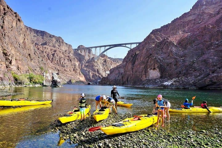 Hoover Dam Kayak Tour: Black Canyon Hot Springs & Emerald Cave Adventure photo 3