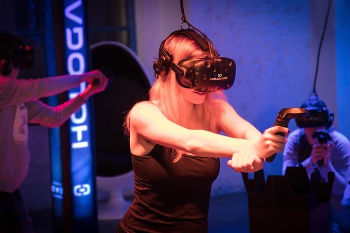 Hologate VR Queenstown — Multiplayer Virtual Reality Experiences Near Lake Wakatipu photo 3