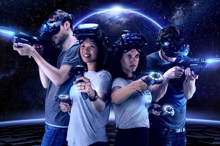 Hologate VR Queenstown — Multiplayer Virtual Reality Experiences Near Lake Wakatipu