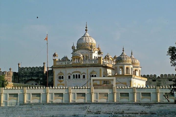 Lahore Big Bus City Tour: Open-Top 4-Hour Sightseeing of Mughal Lahore photo 6
