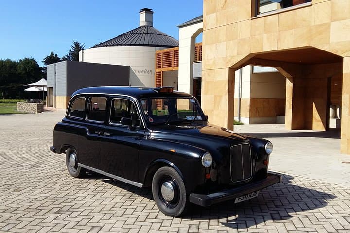 Napier Deco City Black Cab Tour — Private Art Deco & Hawke's Bay Drives photo 2