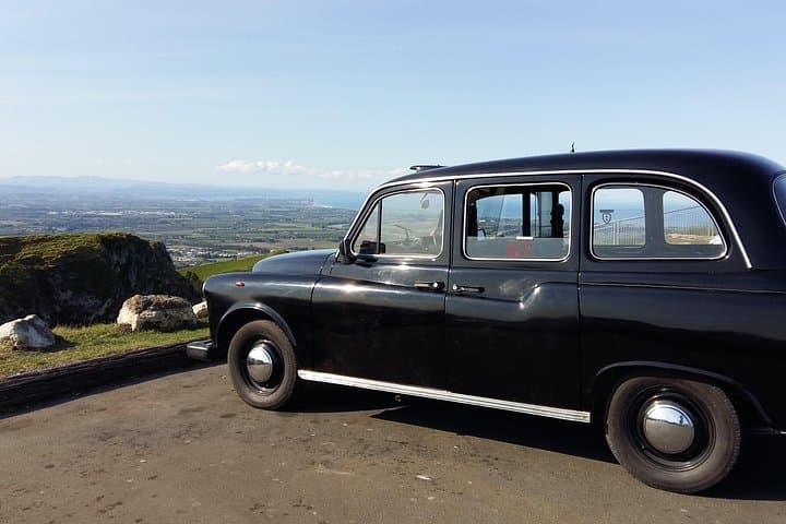 Napier Deco City Black Cab Tour — Private Art Deco & Hawke's Bay Drives photo 3