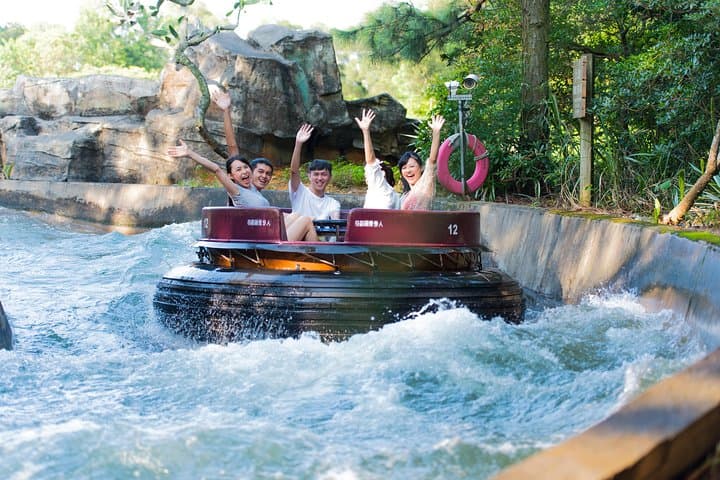 Day Trip to Leofoo Village from Taipei: Theme Park, Safari & Nonstop Shuttle photo 3