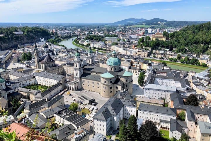 Prague to Salzburg: Private Scenic Transfer with 4 Hours of Sightseeing photo 3