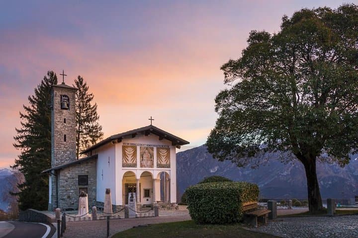 Monte San Primo Trek: Private Guided Hike to Lake Como Panorama from Milan photo 4