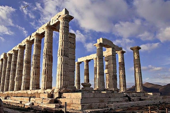 Cape Sounio & Lake Vouliagmeni Half-Day Private Tour from Athens