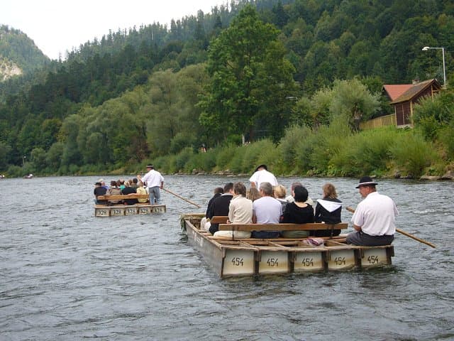 Dunajec River Gorge Rafting from Krakow — Pieniny Scenic Raft Trip photo 5