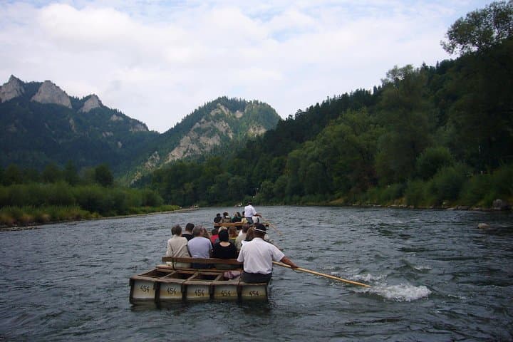 Dunajec River Gorge Rafting from Krakow — Pieniny Scenic Raft Trip photo 6