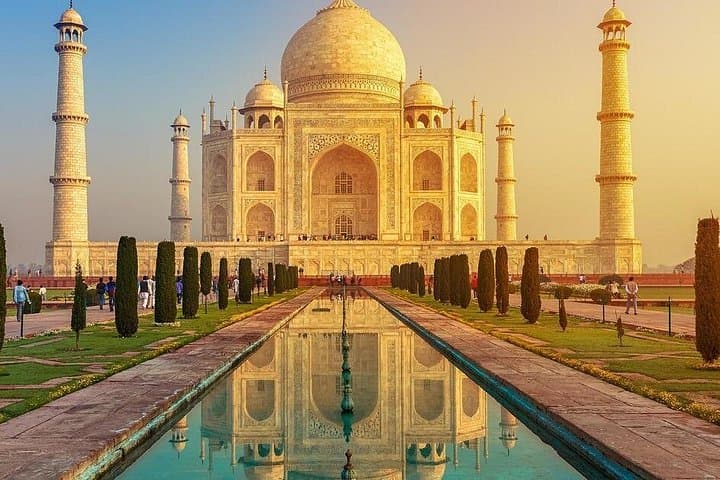 Sunrise at the Taj Mahal: Private Car Tour from Delhi with Agra Monuments & Breakfast photo 4