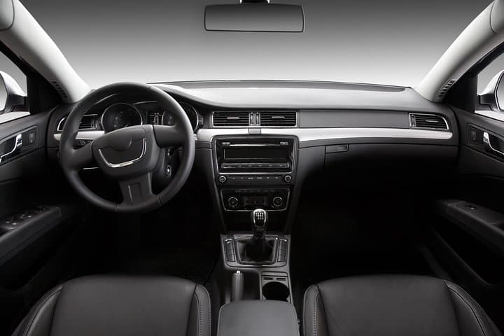 Private Transfer to Chicago O'Hare (ORD): Door-to-Door Airport Ride photo 4