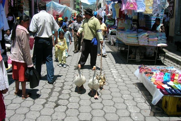 Otavalo Market & Peguche Waterfall Private Tour — Day Trip from Quito photo 6