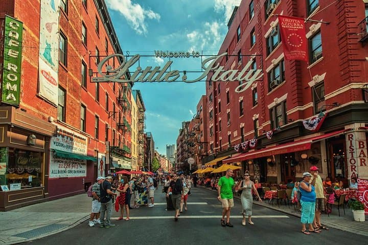 Wall Street to MoMA: Manhattan Walking Tour & Museum Visit photo 5