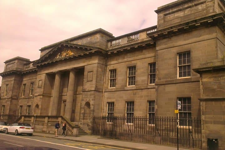 Sunny Leith: Private Walking Tour of Edinburgh's Shore and City Views photo 4