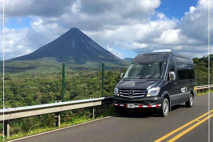 Shared Shuttle San Jose to Manuel Antonio — Reliable Transfer with Wi‑Fi and Hotel Pickup