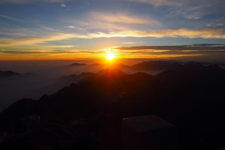 Fansipan One-Day Summit Trek — 10–12h Ascent to Indochina's Highest Peak photo 3