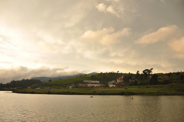 Kandy to Nuwara Eliya Day Tour — Ramboda Falls, Hakgala & Shanthipura Viewpoint photo 4