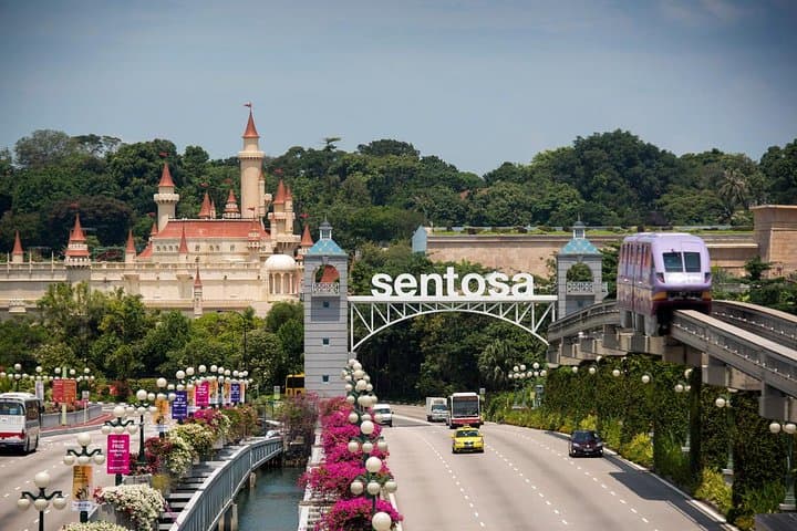 Sentosa Afternoon Tour: Butterfly Park, Images of Singapore & Madame Tussauds