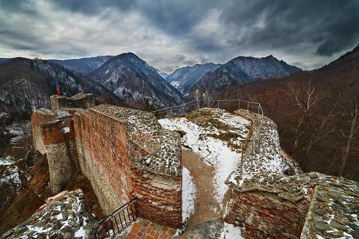 Transfagarasan Day Trip: Drive Poienari Castle, Balea Lake & Vidraru Dam photo 2