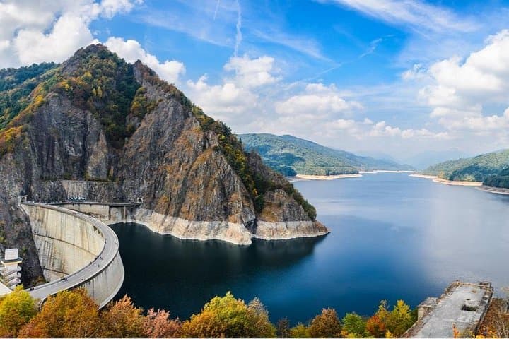Transfagarasan Day Trip: Drive Poienari Castle, Balea Lake & Vidraru Dam photo 4