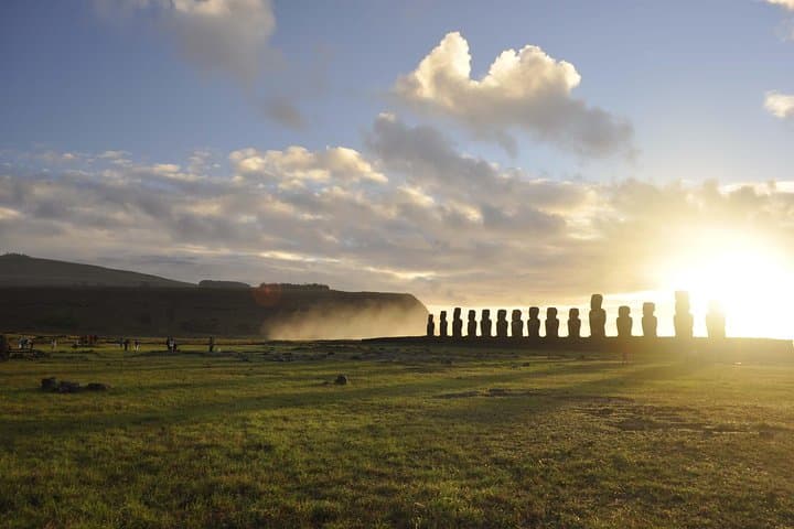 Tongariki Sunrise: Private Ahu Tongariki Moai Experience on Easter Island photo 2