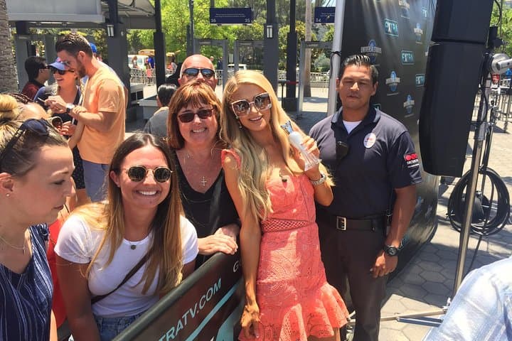 VIP Hollywood Tour: Celebrity Hotspots & ExtraTV Experience from Newport Beach