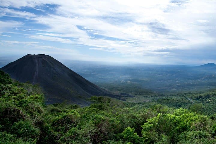 Hike Santa Ana Volcano (Ilamatepec) and Swim Coatepeque — Day Trip from San Salvador photo 5