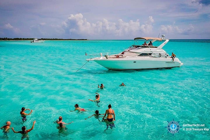 Private 51' Sea Ray Yacht to Xpu-Ha — 3-Hour Riviera Maya Charter photo 4