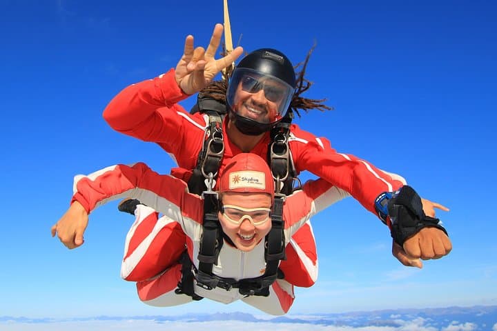 10,000ft Skydive Over Abel Tasman: Tandem Jump from Motueka