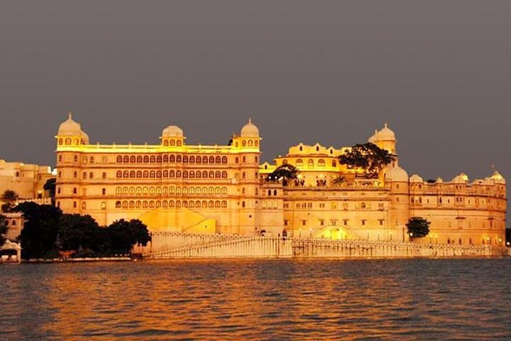 Golden Triangle with Udaipur: 8-Day Private Cultural Tour from Delhi