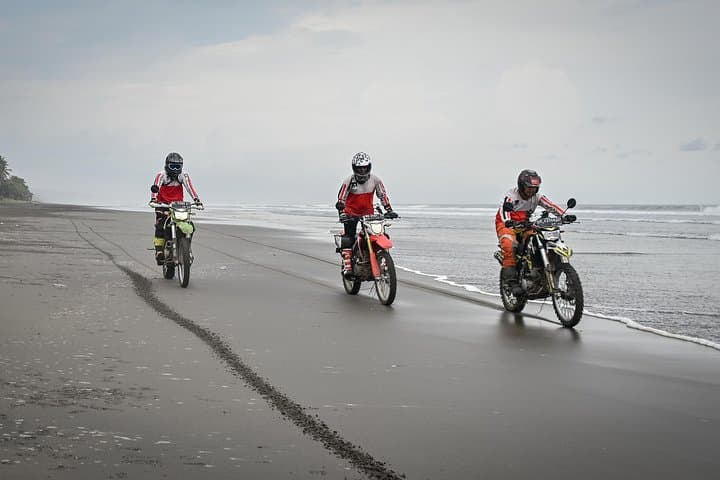 Bali Dirt Bike Adventure: Ubud to Mount Batur Crater Ride photo 5