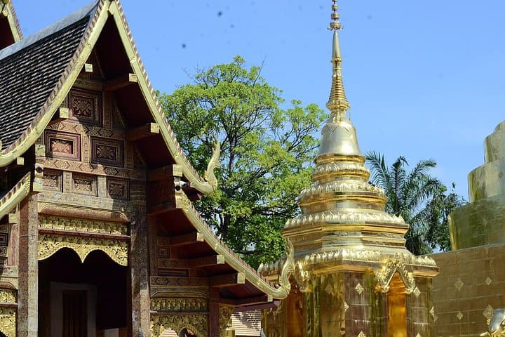 Chiang Mai Temples and Bua Tong (Sticky) Waterfall Day Trip photo 4