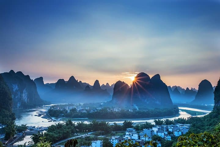 Li River Hike to Xingping & Xianggong Hill — Full-Day Private Tour from Guilin photo 2