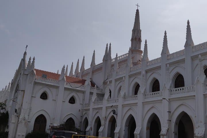 Total Chennai Full-Day Private City Tour: Marina Beach, Temples & Fort St George photo 5